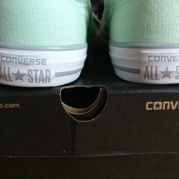 New with Box Mint Green Converse All Star Low Top Juniors Unisex 6 - Picture 8 of 10